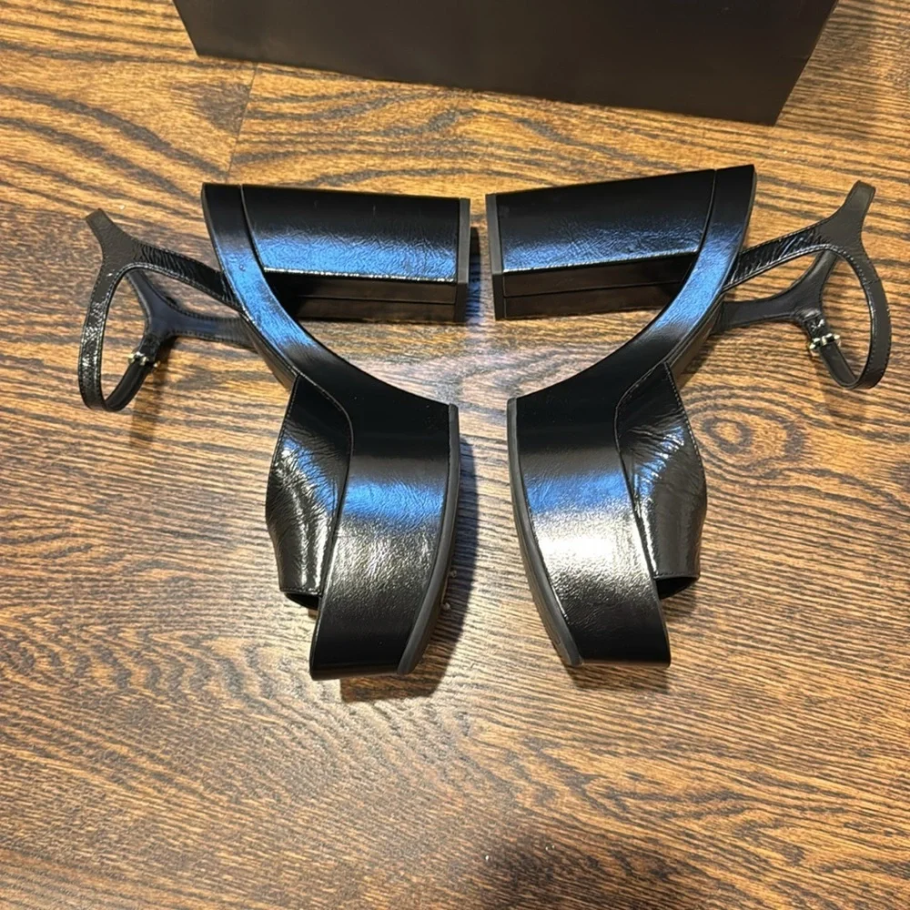 Chanel 24A Black Platform Sandals Sz 40 - Picture 4 of 6